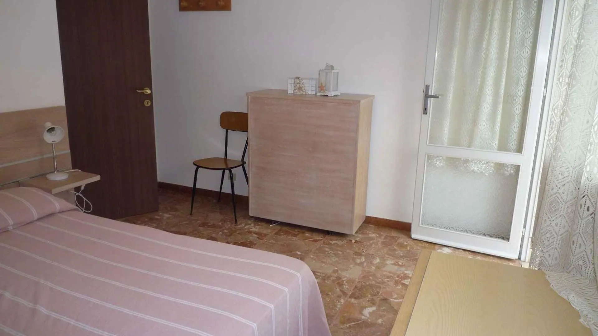 Apartments In Eraclea Mare 25611